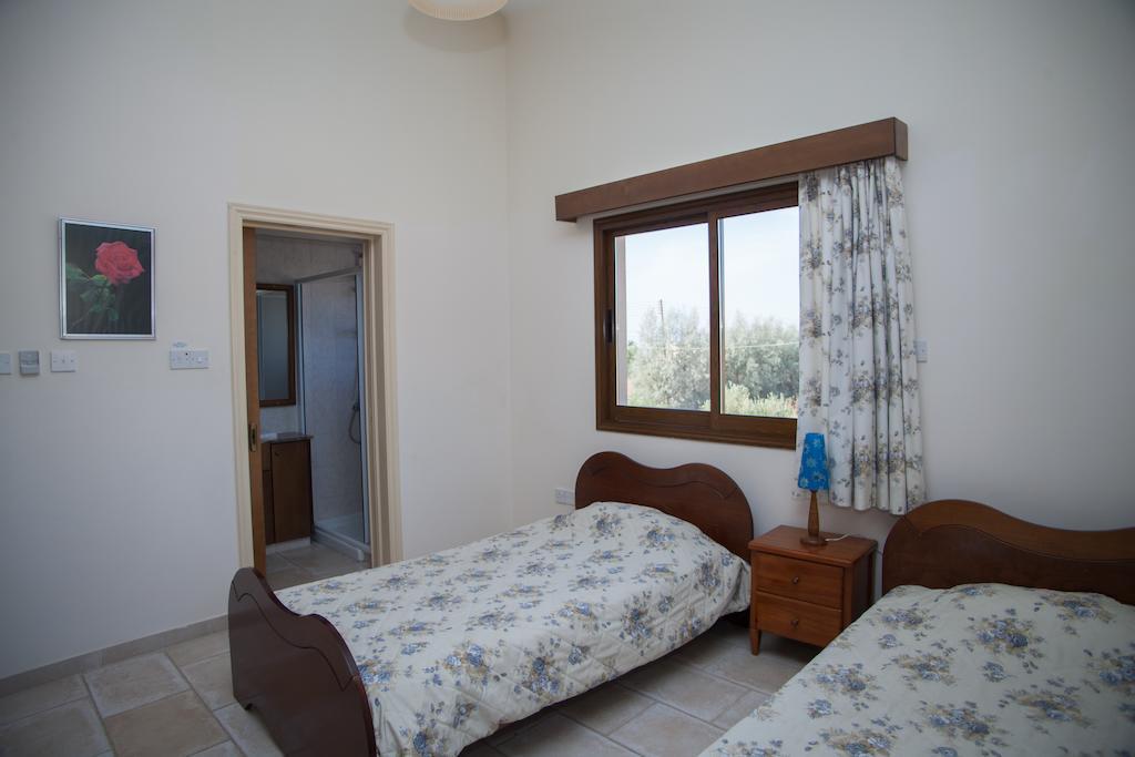 Villa Natasha كورال باي الغرفة الصورة