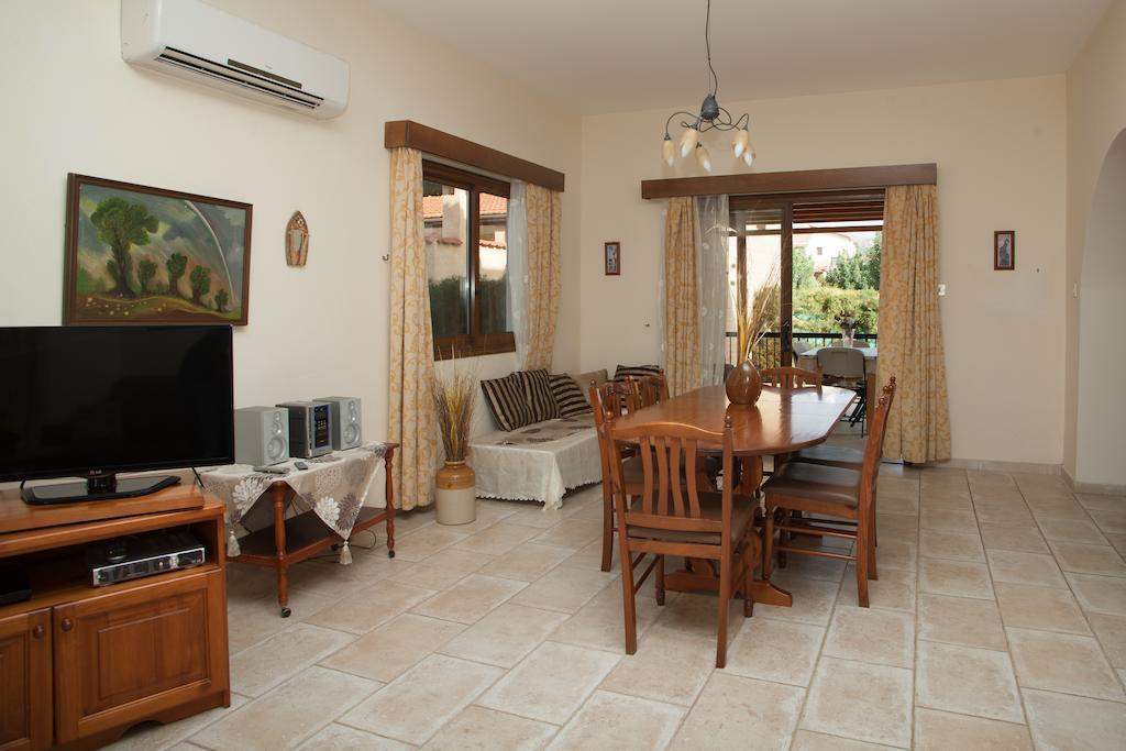 Villa Natasha كورال باي الغرفة الصورة